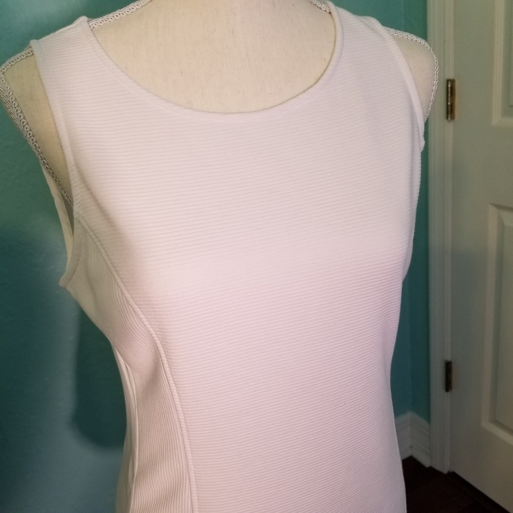White ribbed top